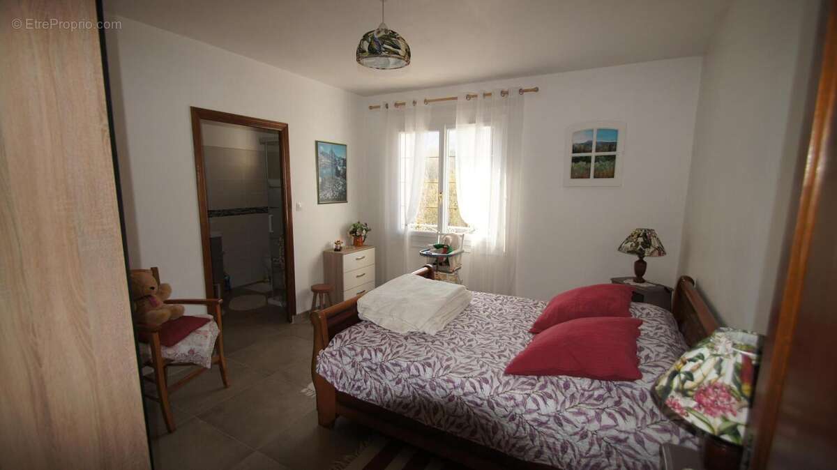 Photo 3 - Maison à SIGNES