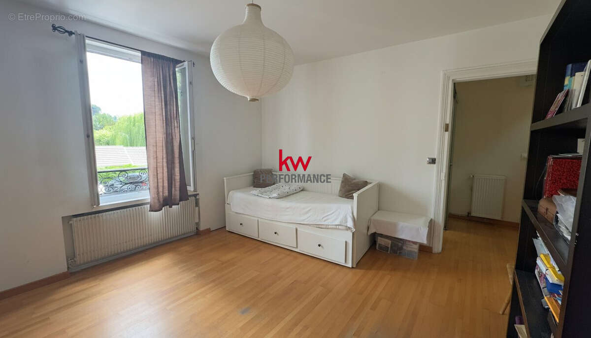 Maison 131 m² à Montlignon  - photo 9