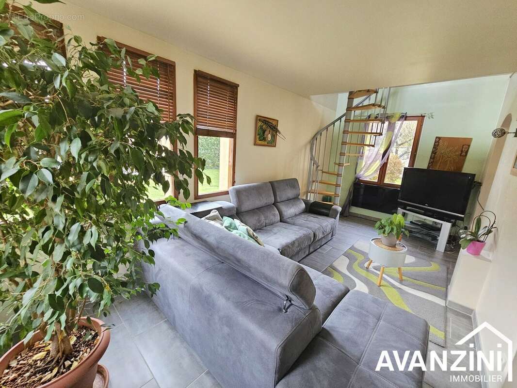 Maison à VILLIERS-SUR-MORIN