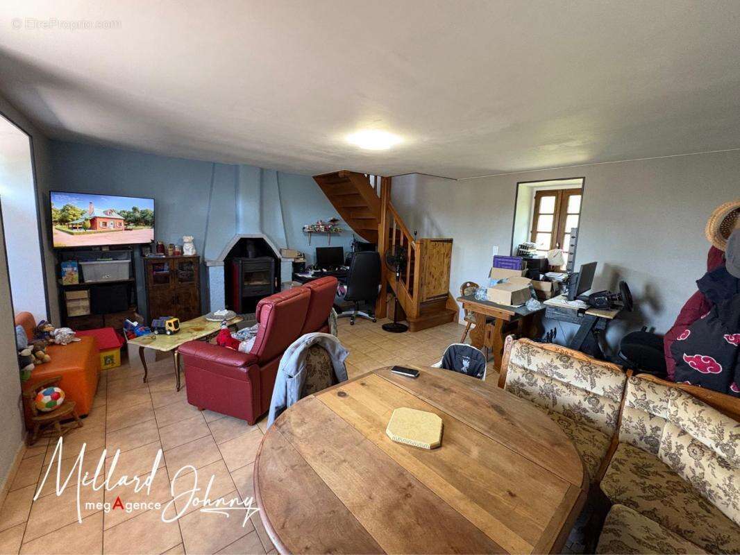 Maison à VILLENEUVE-EN-MONTAGNE