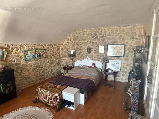 Maison à MAUSSAC