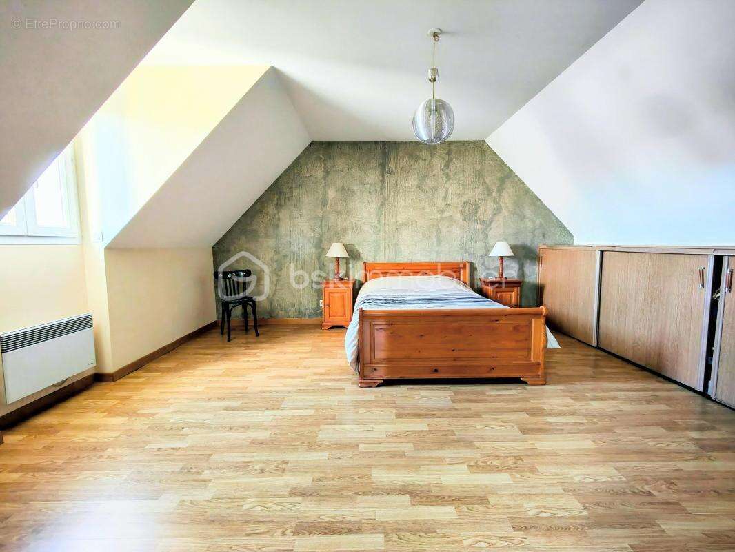 Maison à BAZAINVILLE