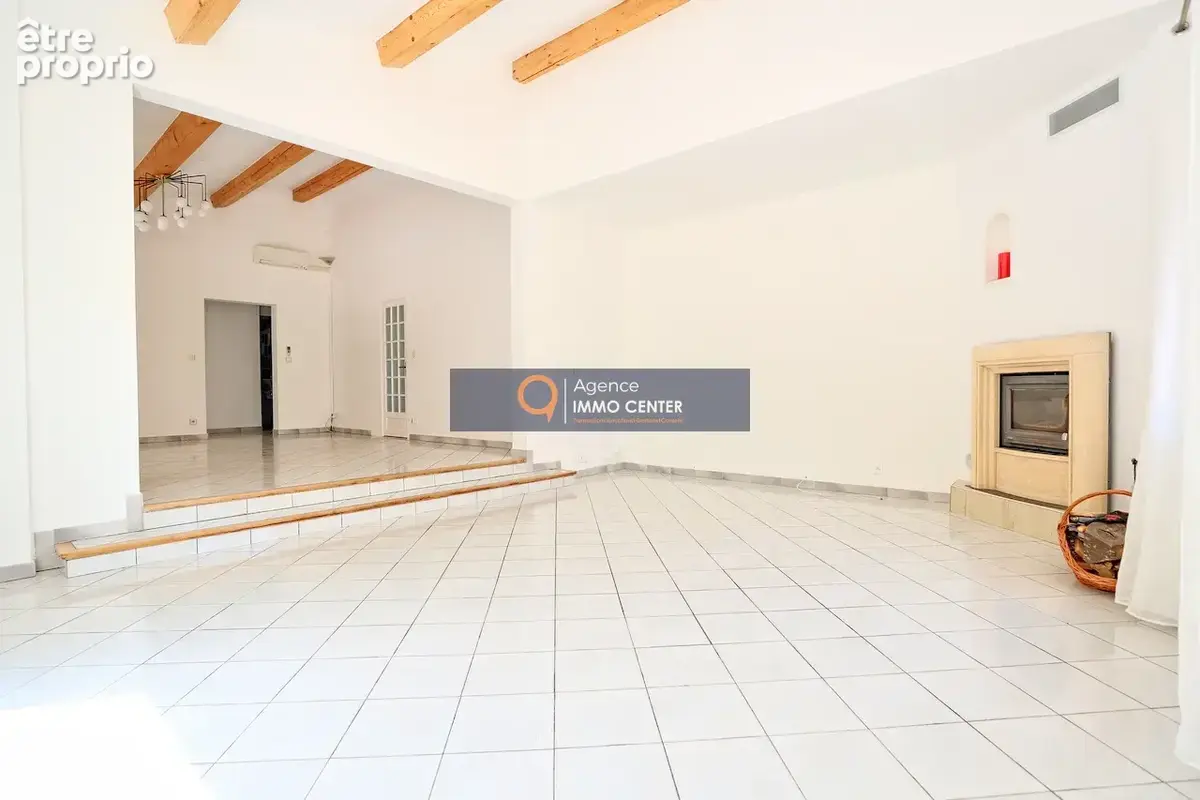 Pierrefeu-du-Var   Belle maison T5 de 158 m2 sur vaste terrain de 2 310 m2 - photo 5
