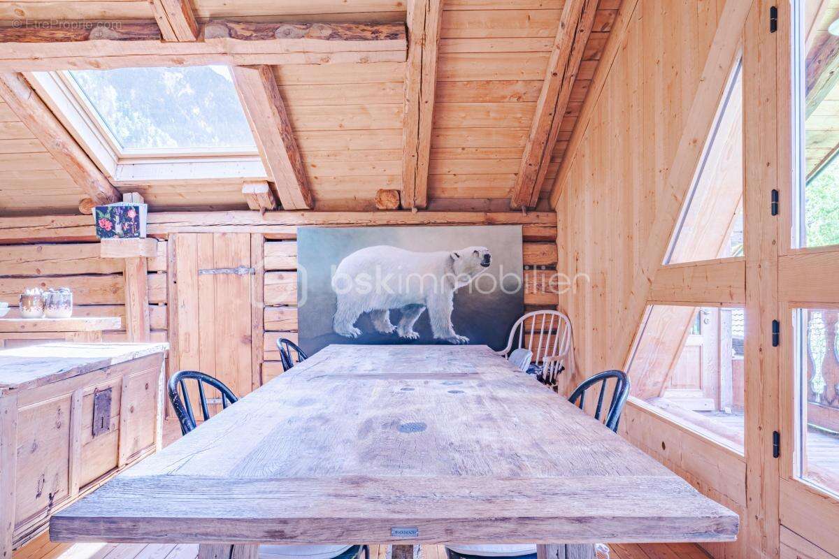 Chalet de 1798 entièrement rénové — refuge d'exception aux Aravis - photo 6