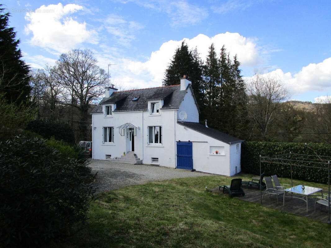 Maison à CLEGUEREC
