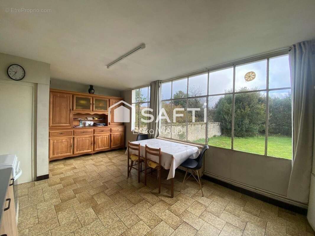 Photo 4 - Maison à SURGERES