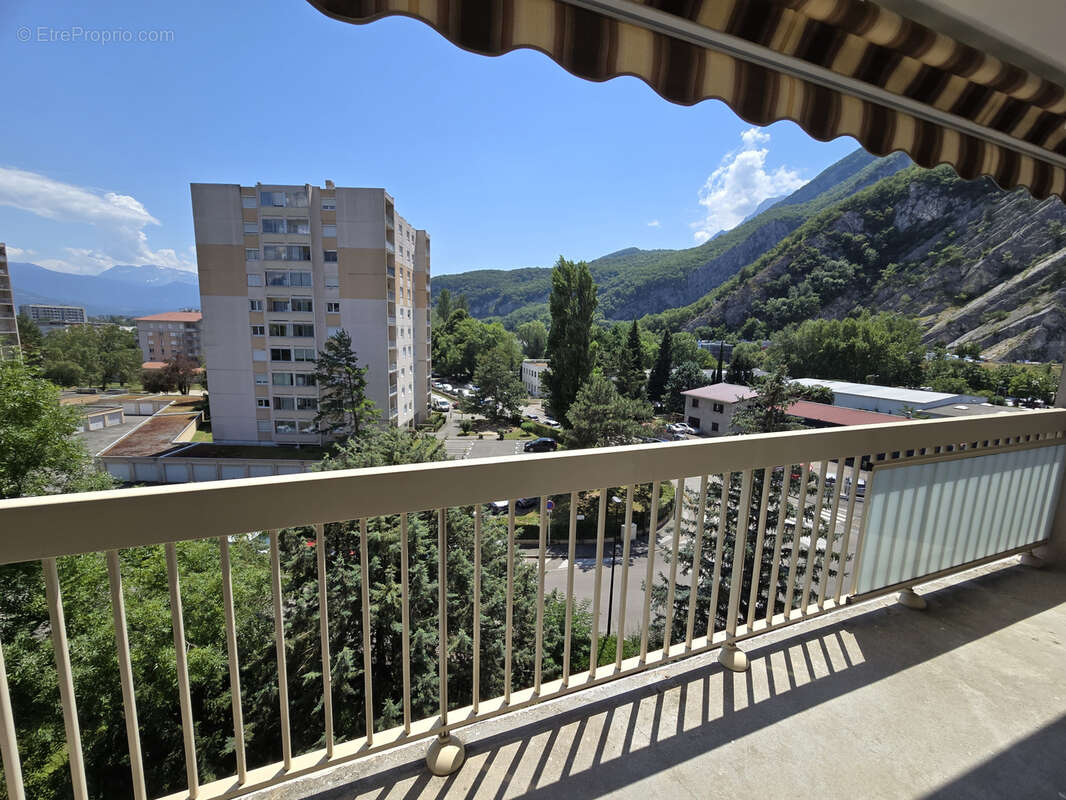 Appartement à SASSENAGE