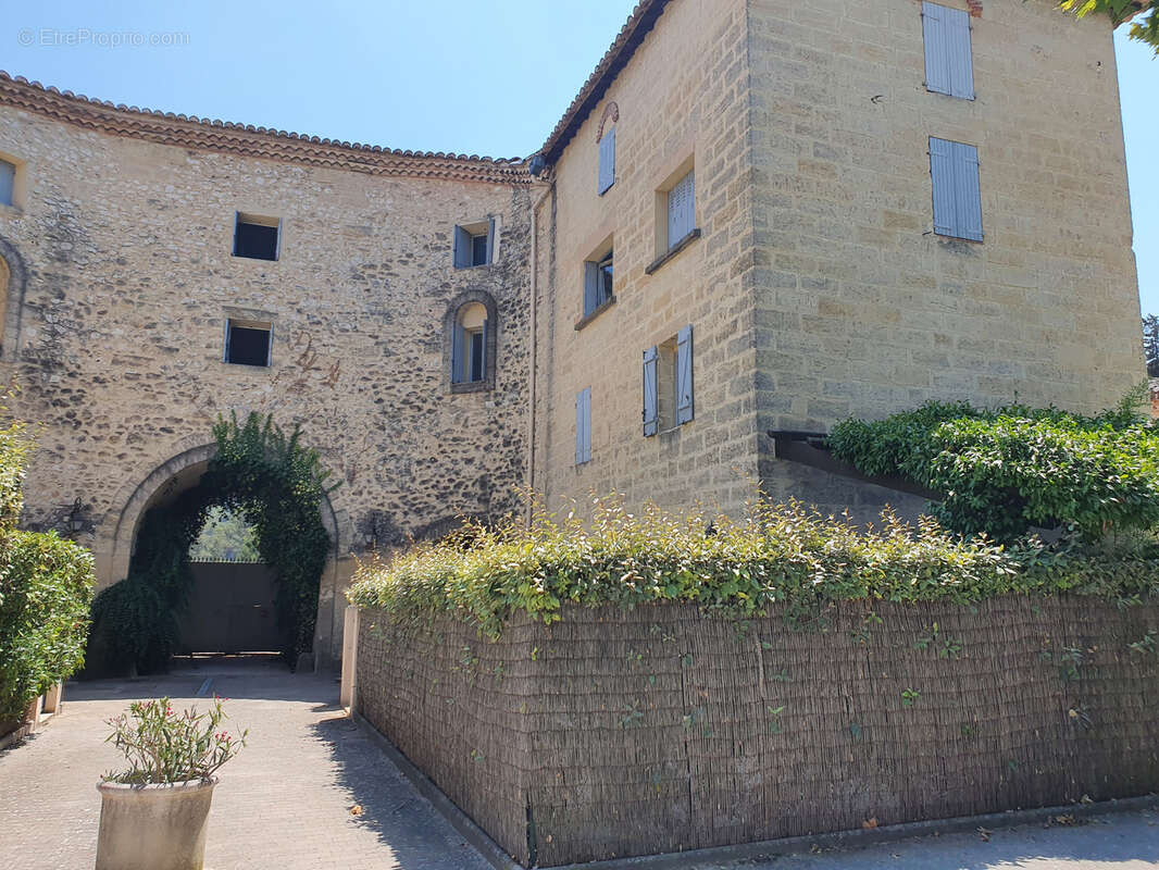 Appartement à UZES
