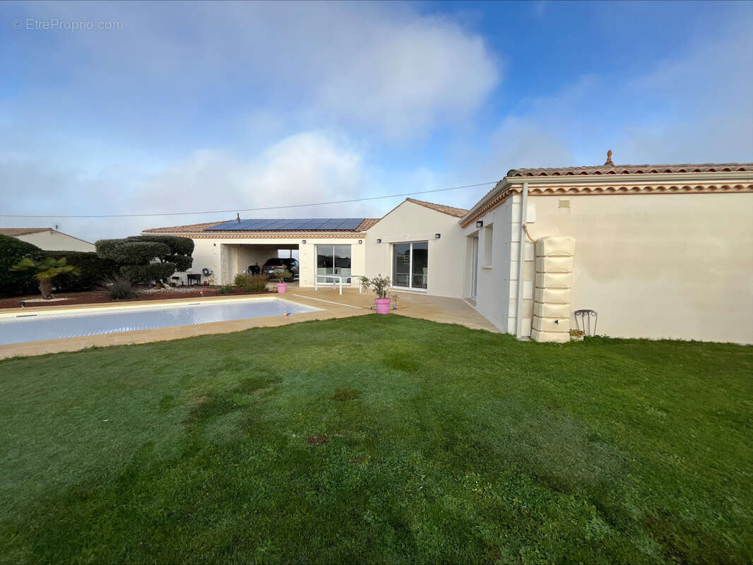 Maison à SEMUSSAC