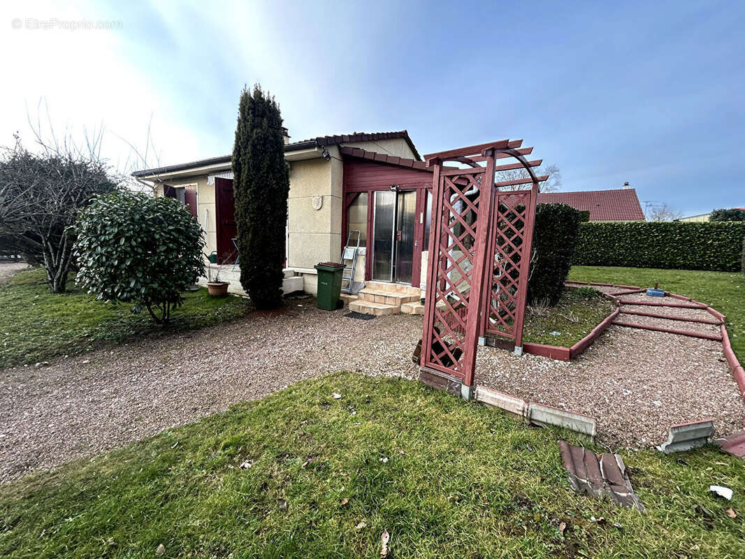 Maison à MAGNY-COURS