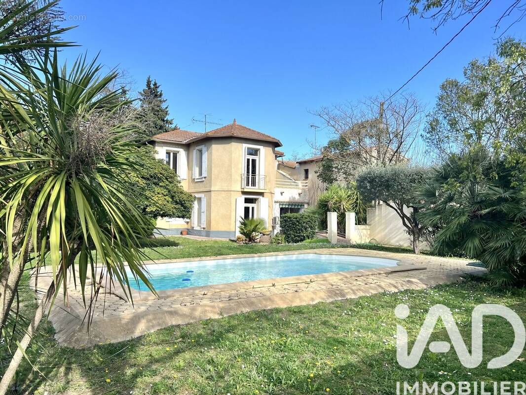 Photo 1 - Maison à SAINT-GILLES