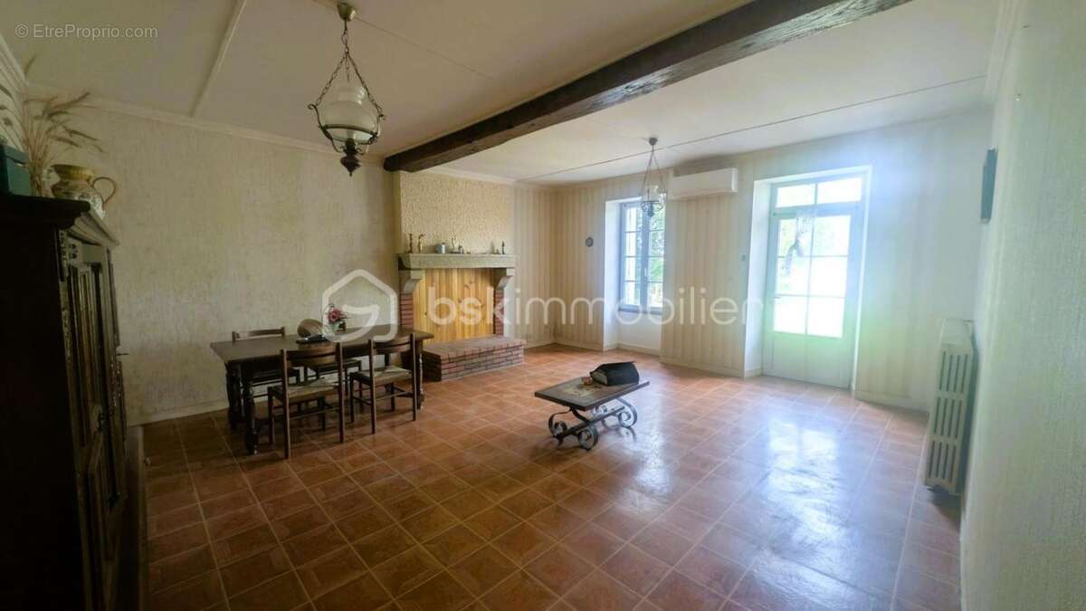 Maison à LE BEUGNON