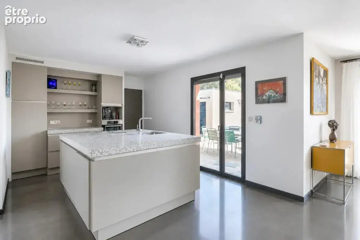 Maison de 6 pièces de 160 m² à Mions - photo 7
