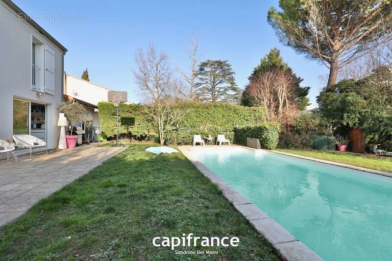 Maison à TASSIN-LA-DEMI-LUNE