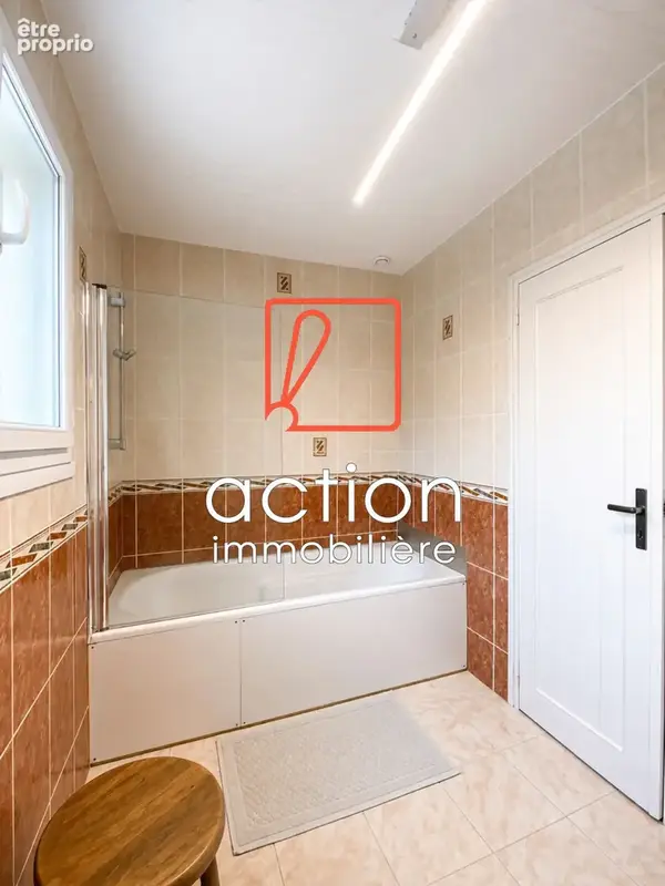 Charmante maison traditionnelle de caractère de 173m2 - Plouguiel - photo 13