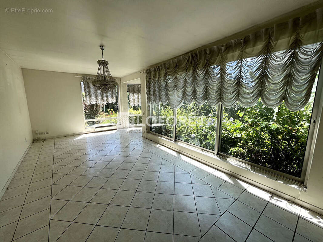 Maison à LES MUREAUX