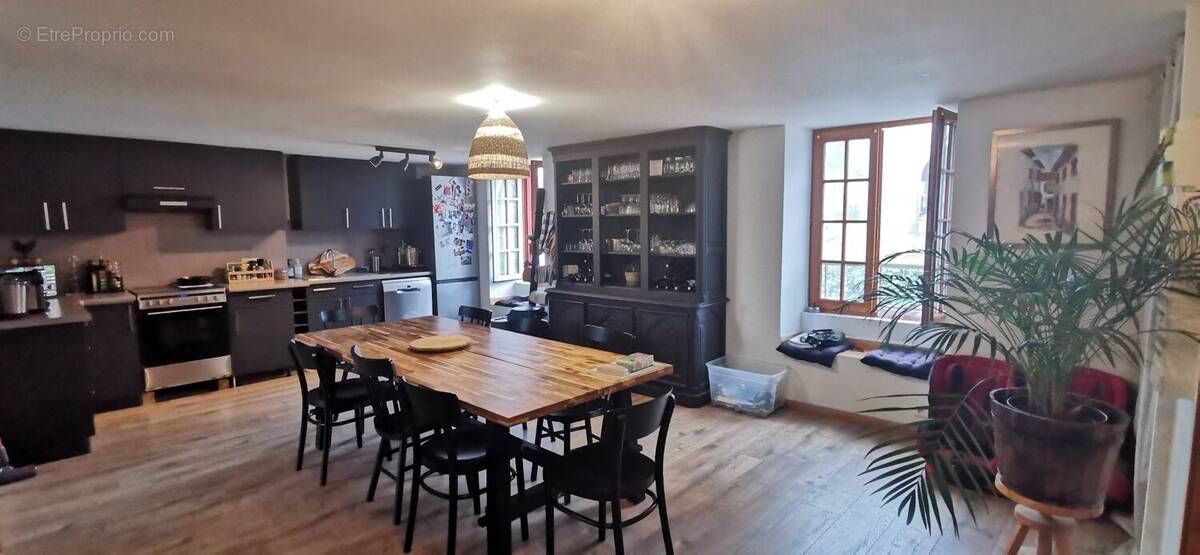 Appartement à LA BASTIDE-CLAIRENCE