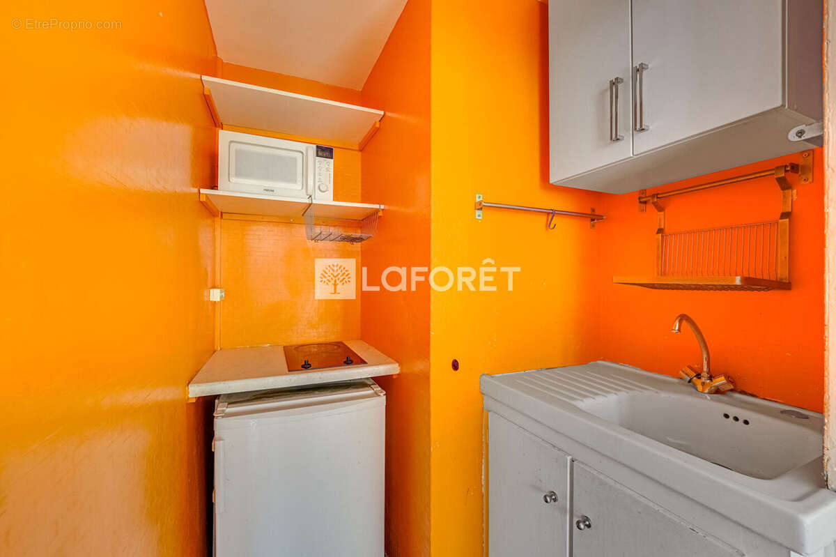 Appartement à PARIS-14E