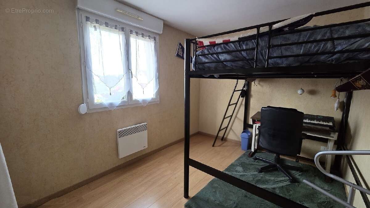 Maison à COURTELEVANT