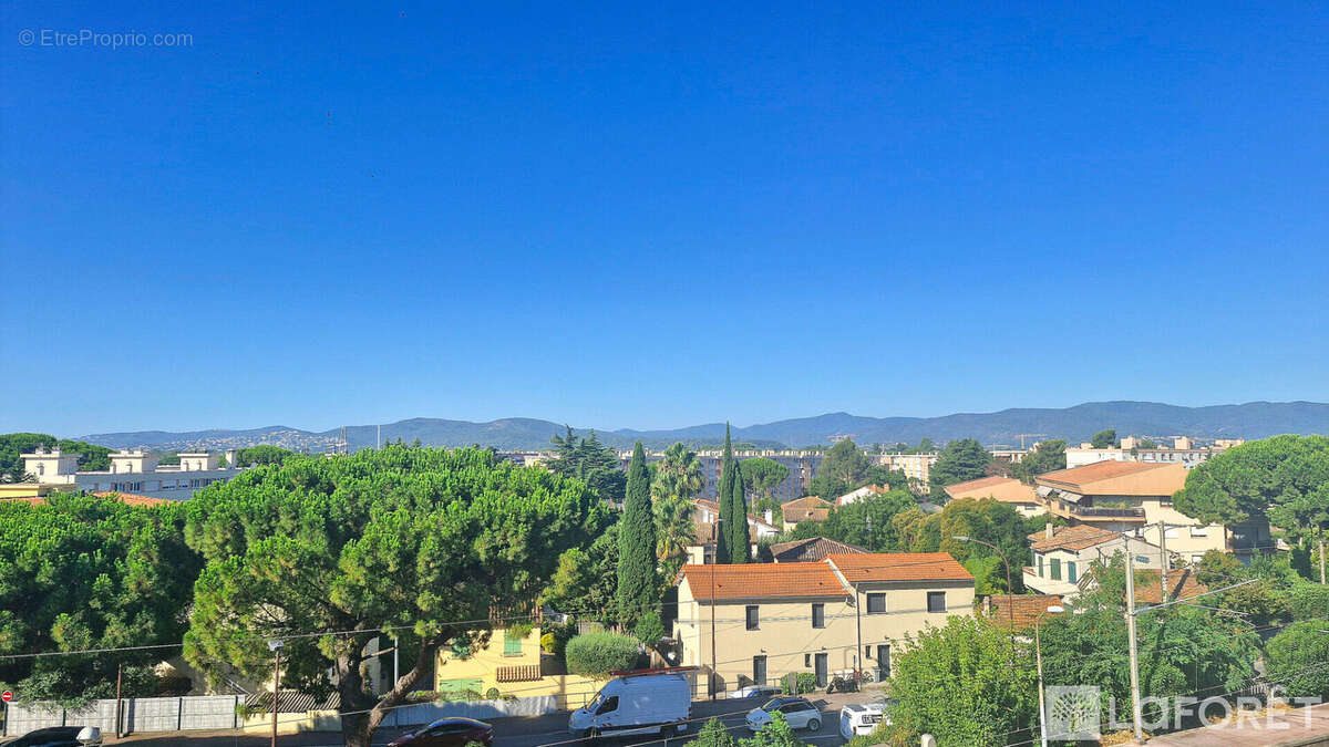 Appartement à FREJUS