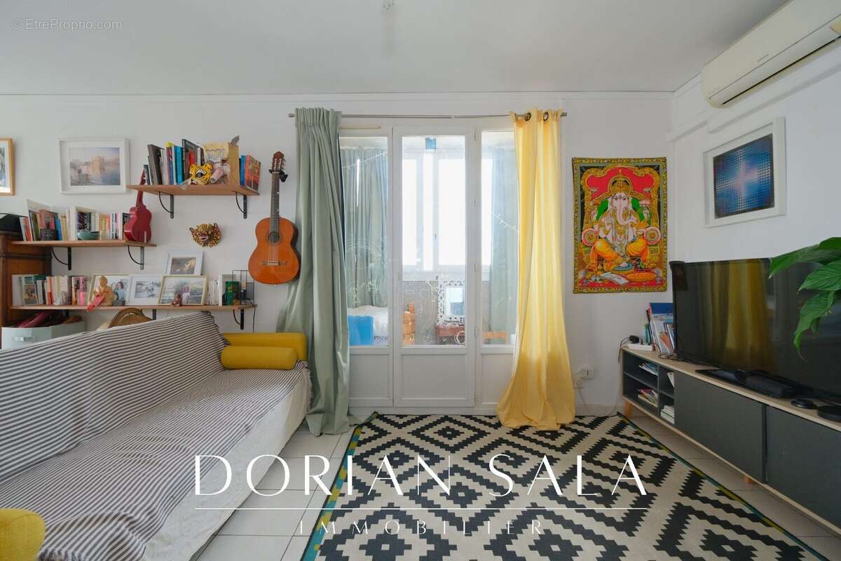 Appartement à MARSEILLE-9E