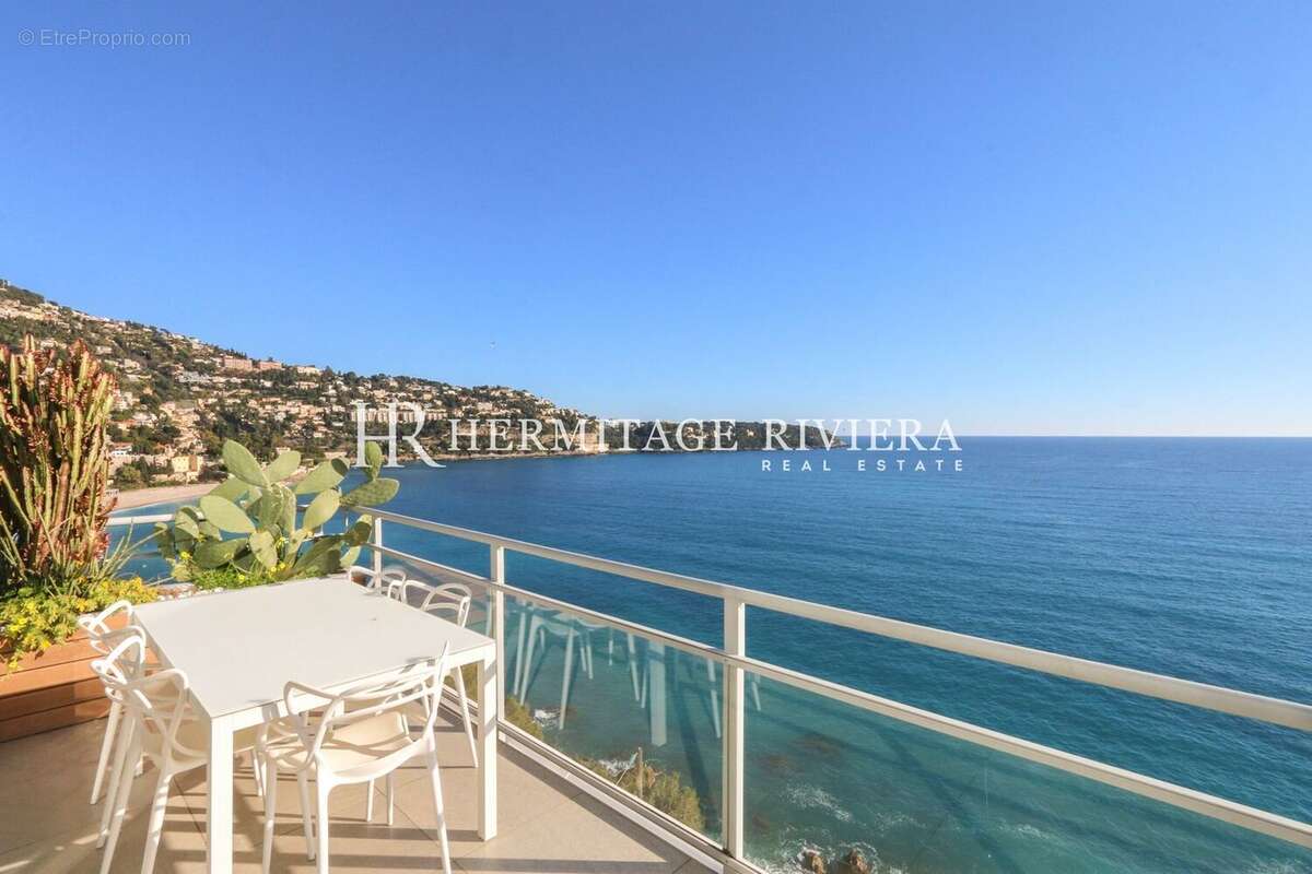Appartement à ROQUEBRUNE-CAP-MARTIN
