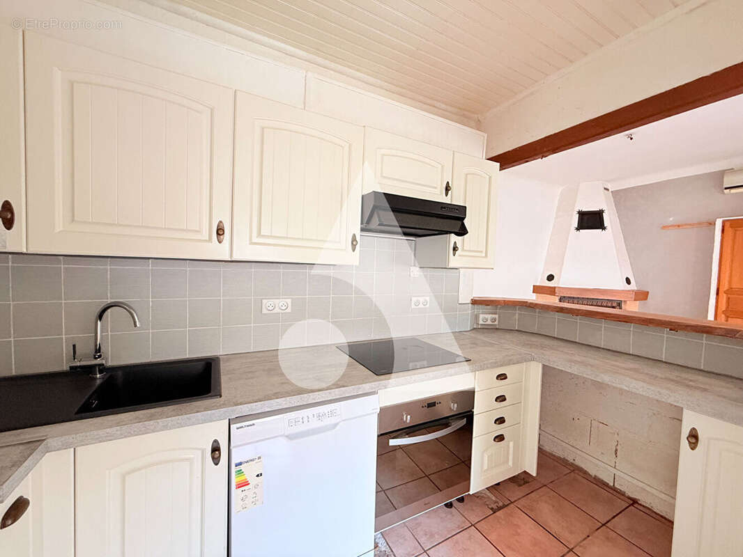 Appartement à CHATEAUNEUF-LES-MARTIGUES