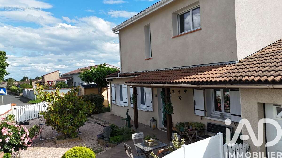 Photo 3 - Maison à LA SALVETAT-SAINT-GILLES