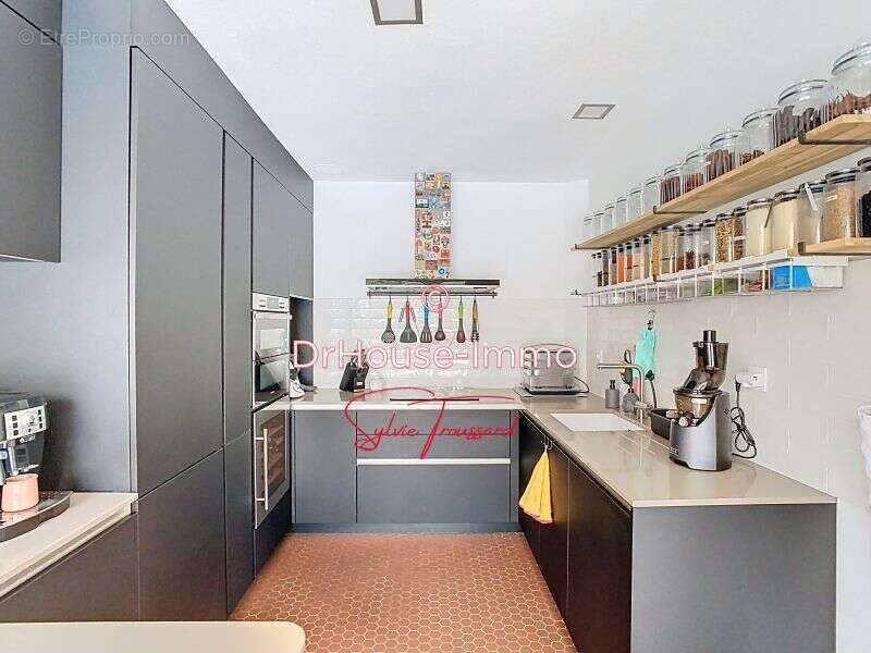 Maison à LE HAILLAN