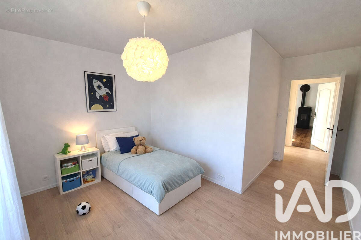 Appartement 106 m² à Gorcy  - photo 9