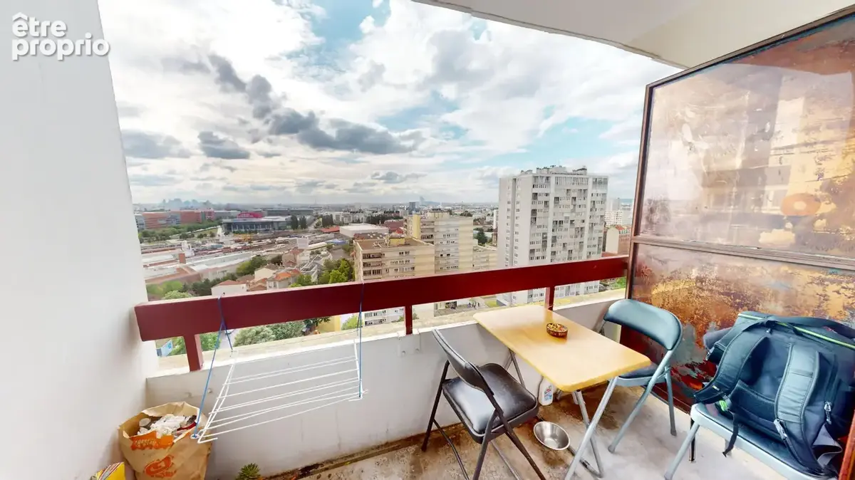 Porte de la Villette  Studio de 19m² en étage élevé  Grand Balcon  Expo Ouest  Vendu Libre AVL immobilier - 01.48.44.45.40 - photo 2
