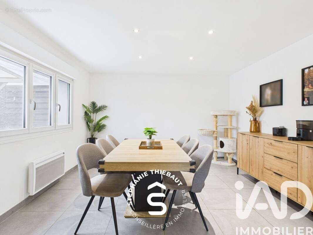 Photo 2 - Maison à THAON-LES-VOSGES