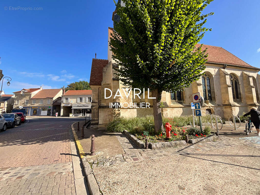 Appartement à MAURECOURT