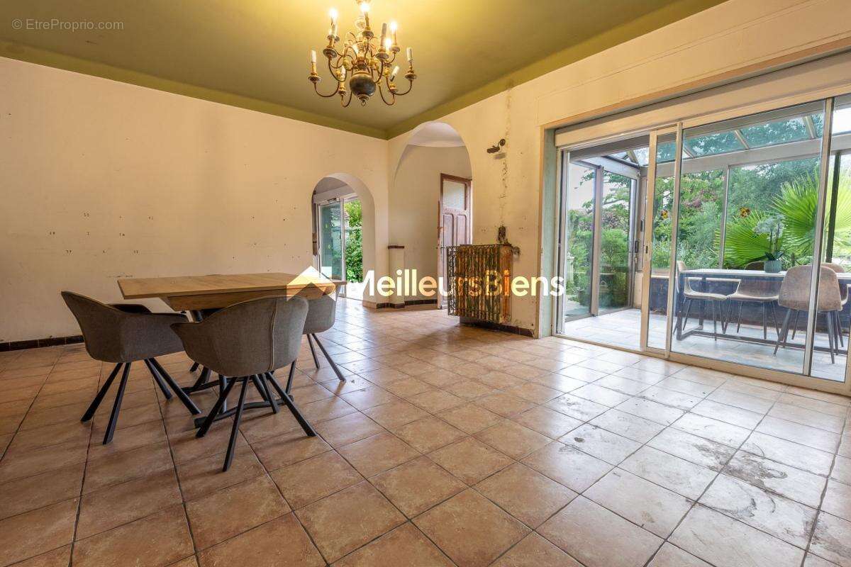 Maison à FREJUS