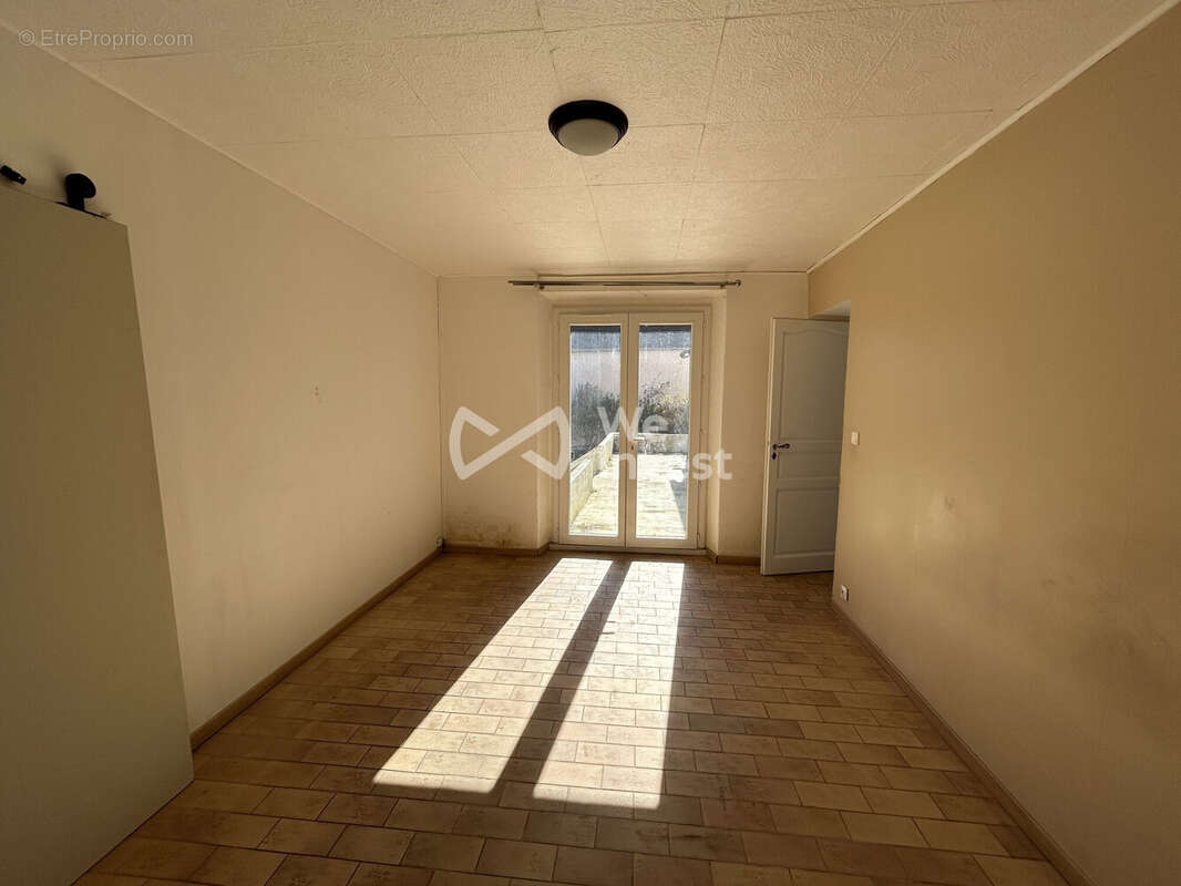 Maison 151 m² à Fontaine-Fourches  - photo 6