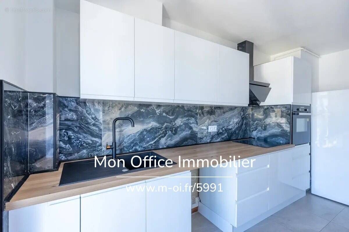 Appartement à MARSEILLE-3E