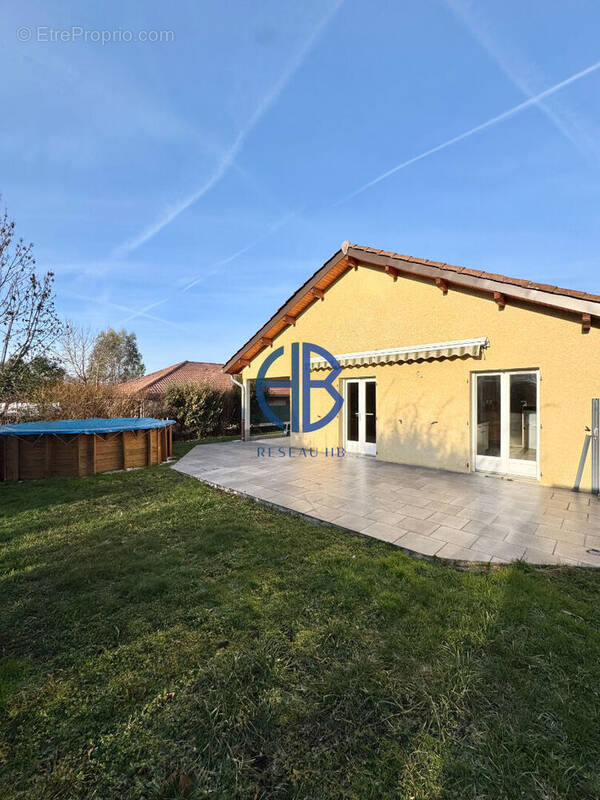 Maison à OYEU