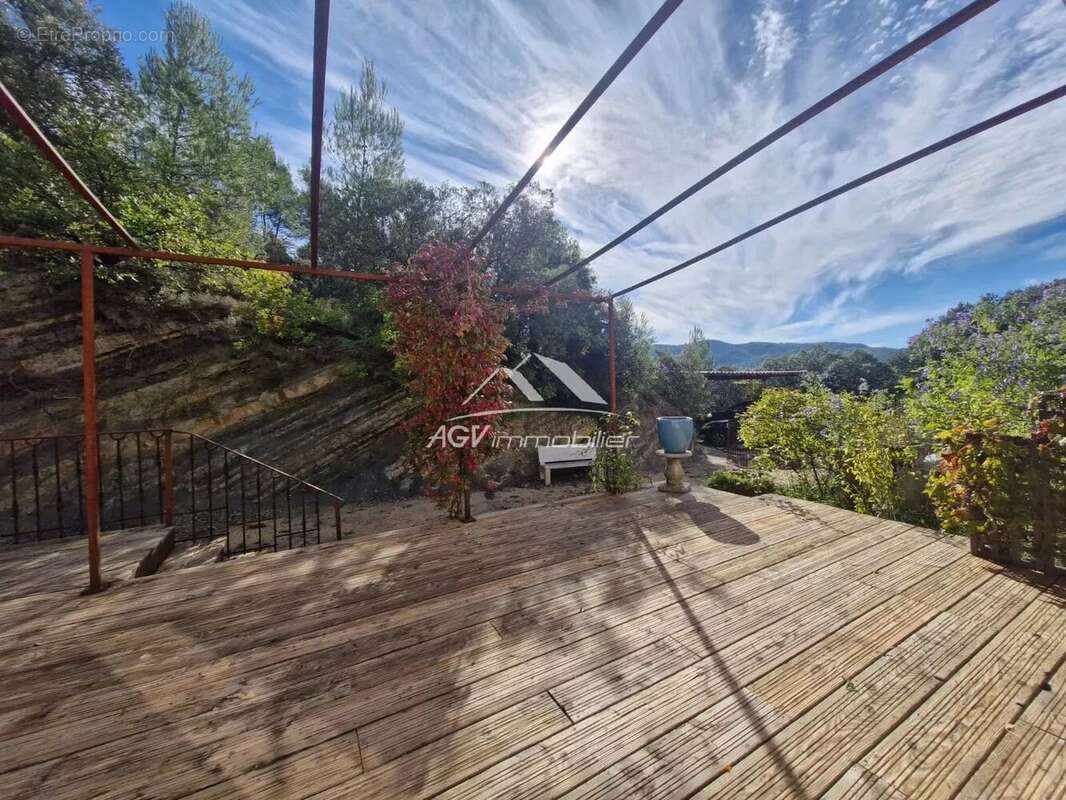 Maison à SAINT-FLORENT-SUR-AUZONNET