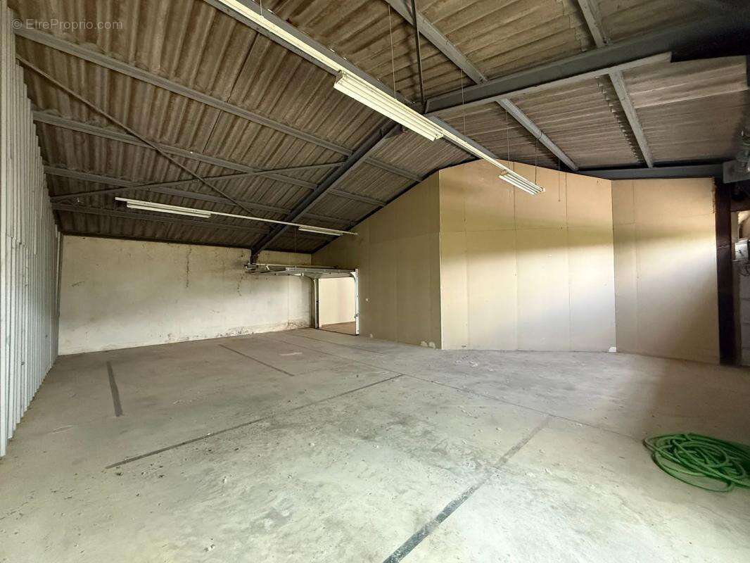 Local commercial et/ou professionnel à vendre - photo 10
