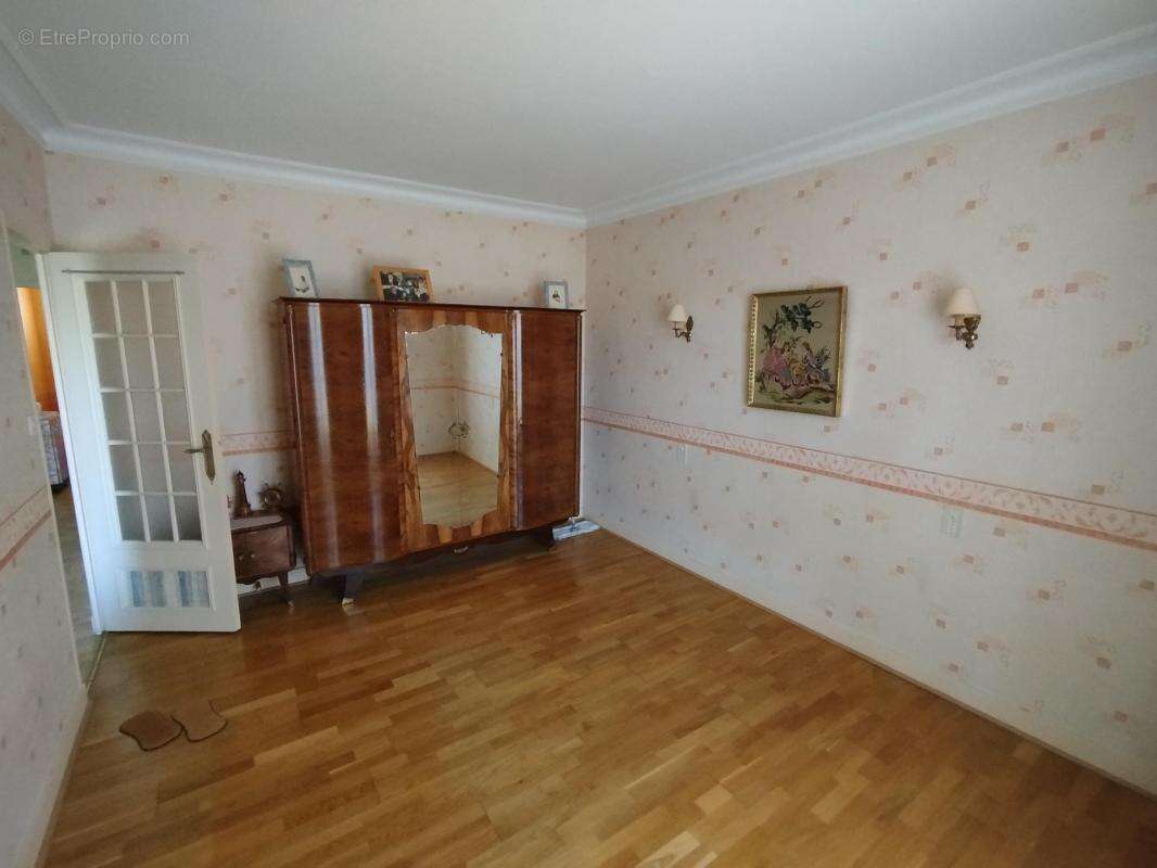 Maison à LA SUZE-SUR-SARTHE