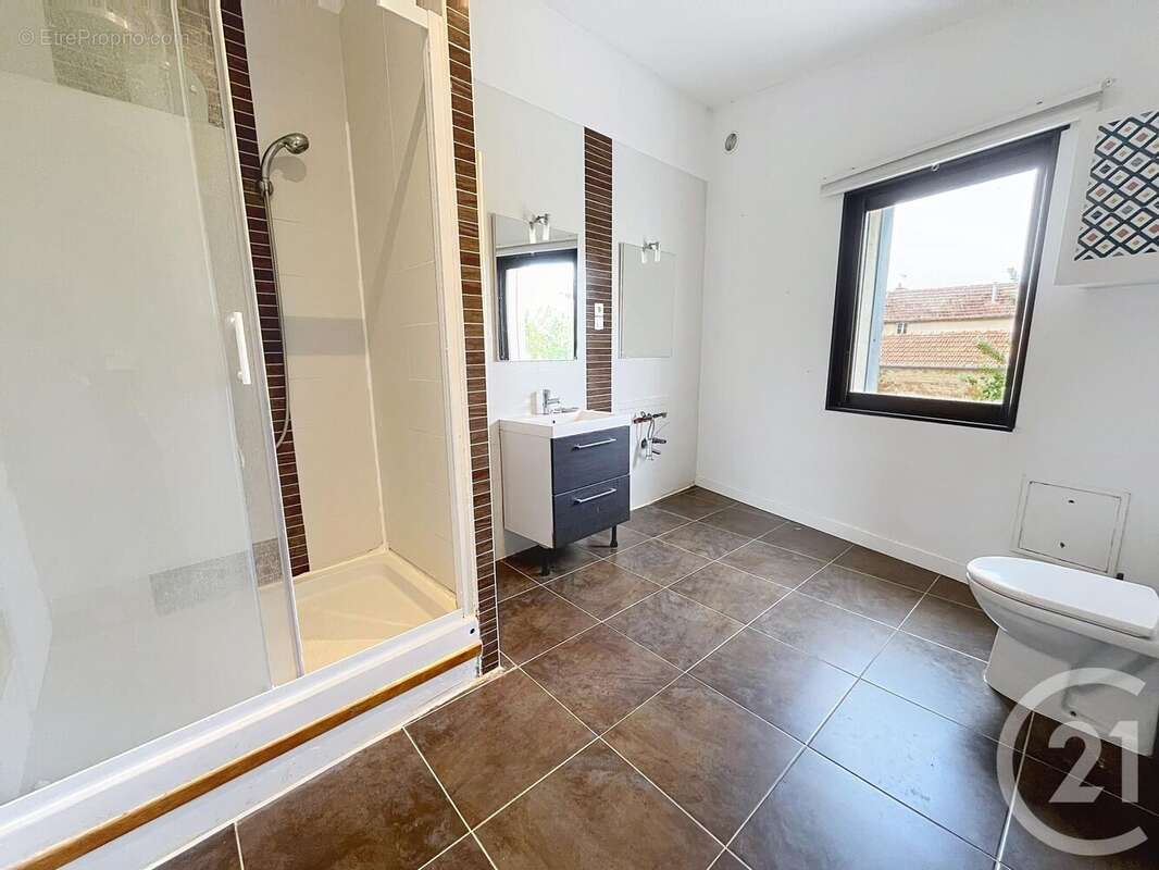 Maison à MONTIERAMEY