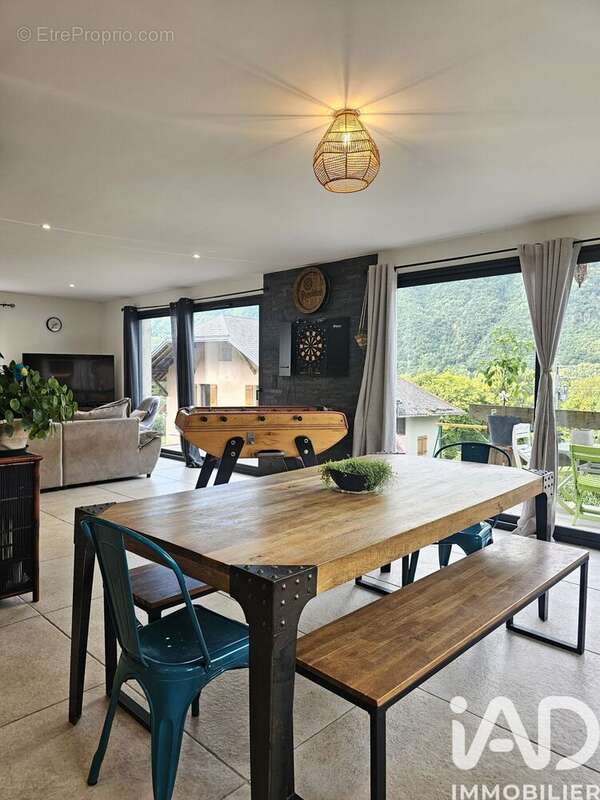 Photo 2 - Maison à LATHUILE