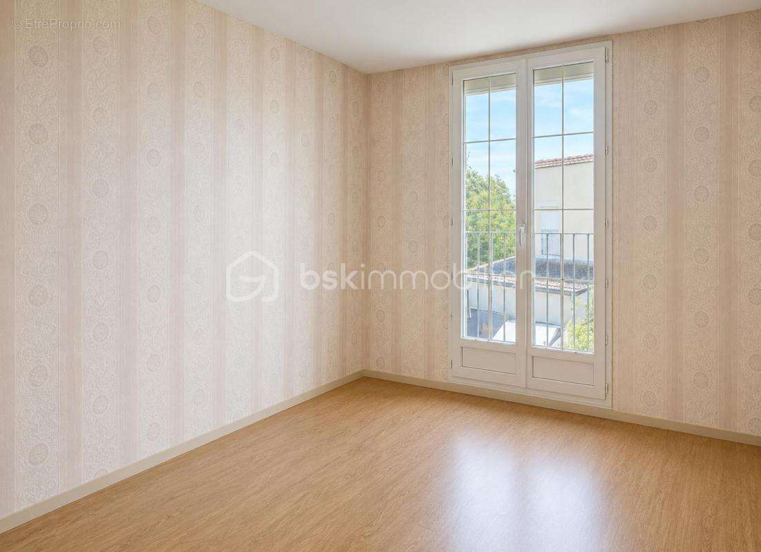 BÉTHENY – Maison familiale 3 chambres, avec jardin dans un quartier résidentiel recherché - photo 4