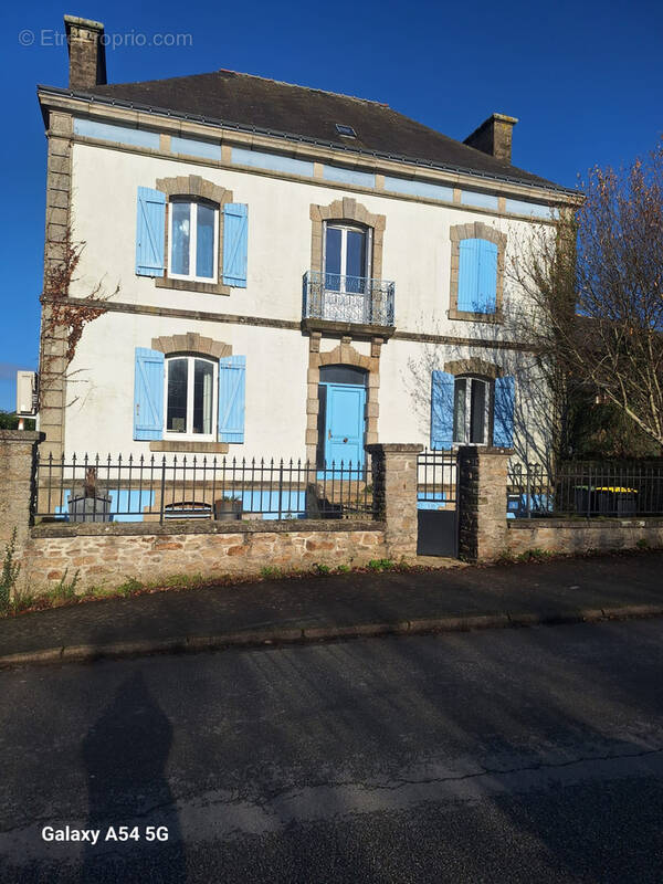 Maison à LOCQUELTAS