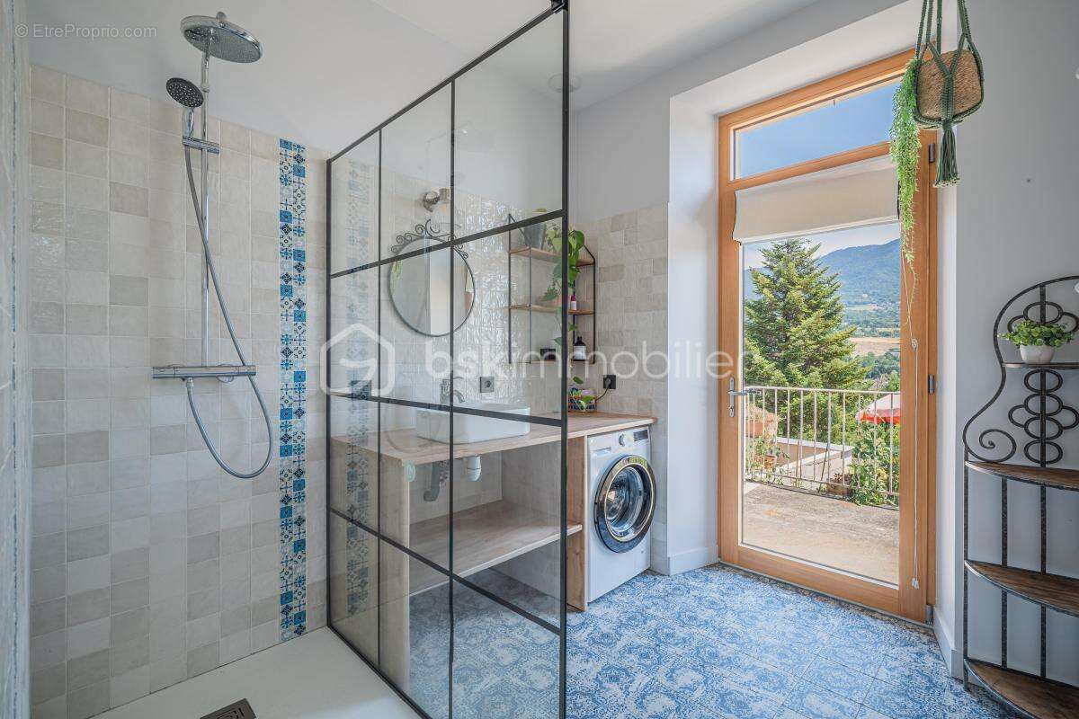 Maison de caractère rénovée – Vue dégagée – Proche Aix-les-Bains - photo 12