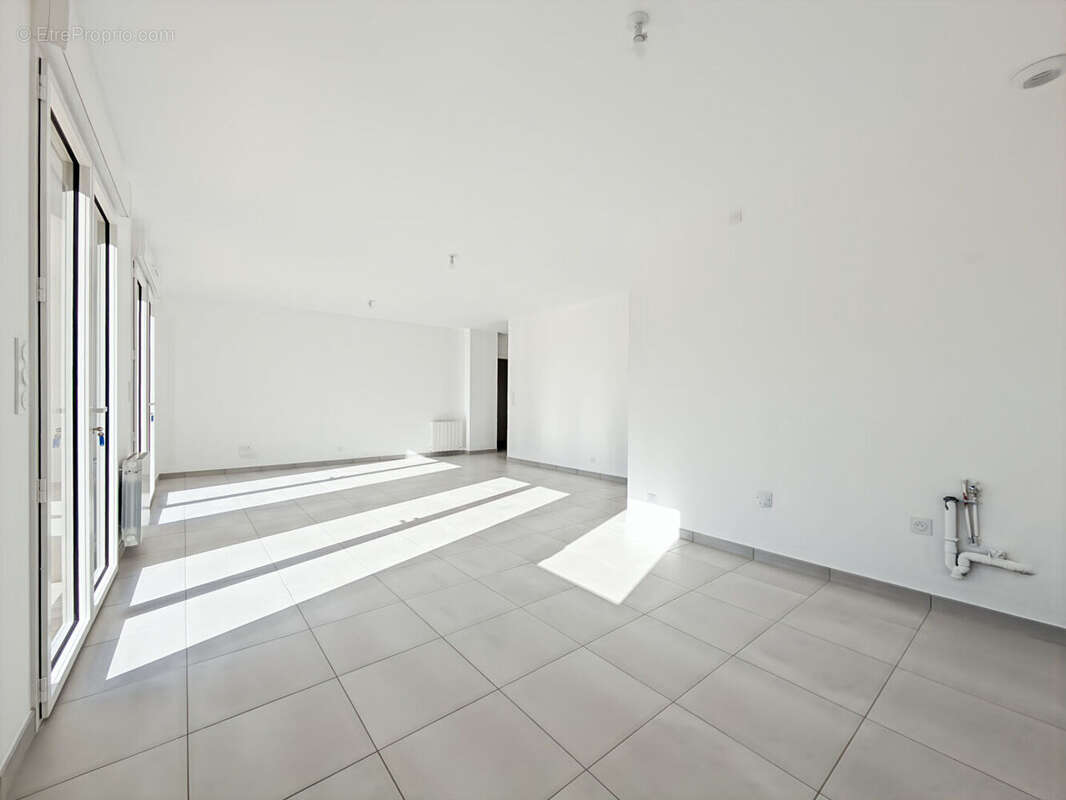 Appartement à COMBOURG