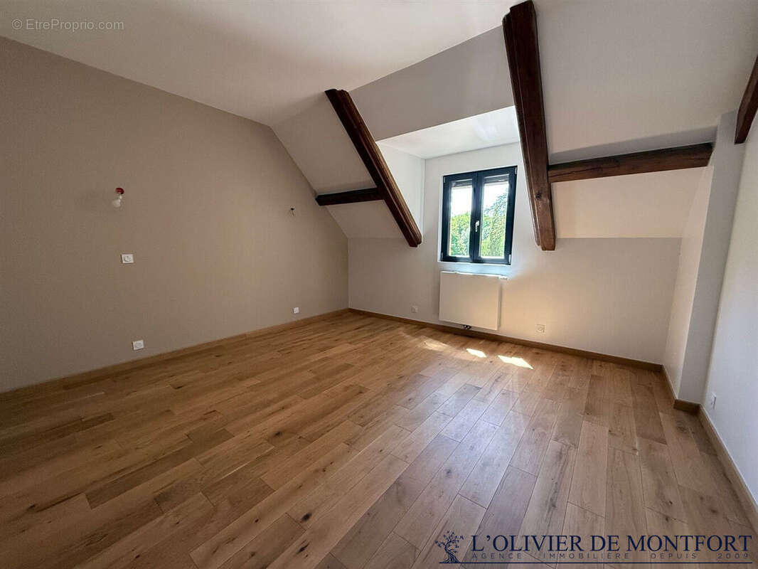 Maison à MONTCHAUVET