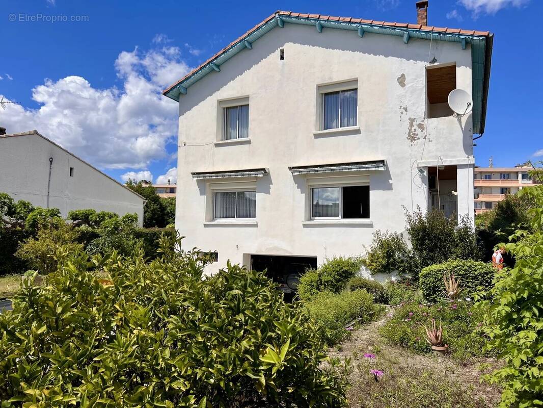Maison à BEAUCAIRE