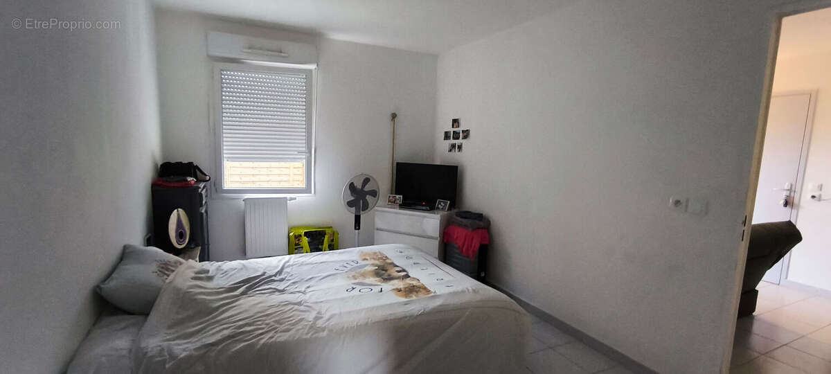 Appartement à GARONS