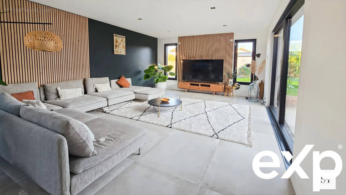 Maison à SAINT-SEBASTIEN-SUR-LOIRE